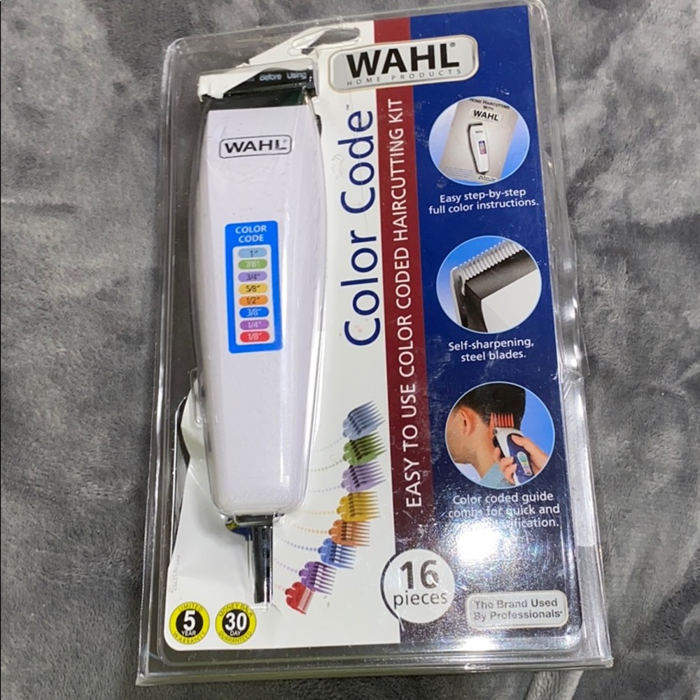 Color coded haircutting kit